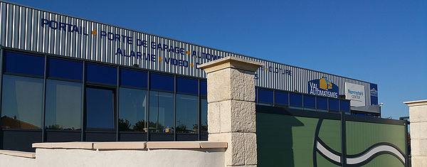 Le show-room de VAL AUTOMATISMES, installateur de portail alu à Chatenoy Le Royal (71, Saône-et-Loire)