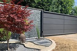 Portail en aluminium Skadi - à Cassettes