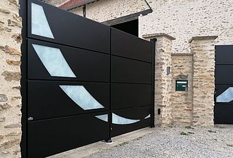 Portail en aluminium Hati - à Cassettes