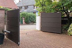 Portail en aluminium Skadi - à Cassettes