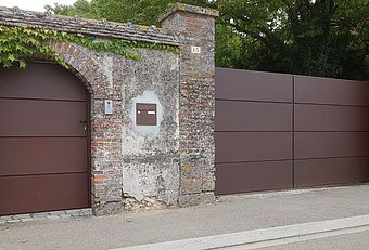 Portail en aluminium Skadi - à Cassettes