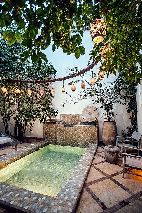 Terrasse extérieure avec piscine