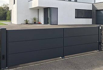 Portail en aluminium Lucco - à Cassettes